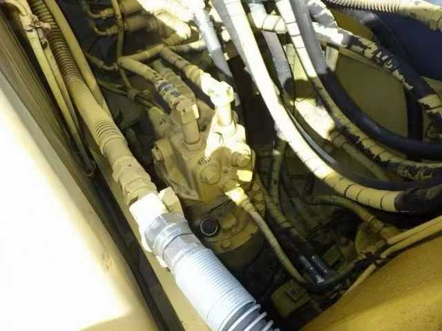 Used Komatsu PC120-6 Excavator 1993 Model / 6