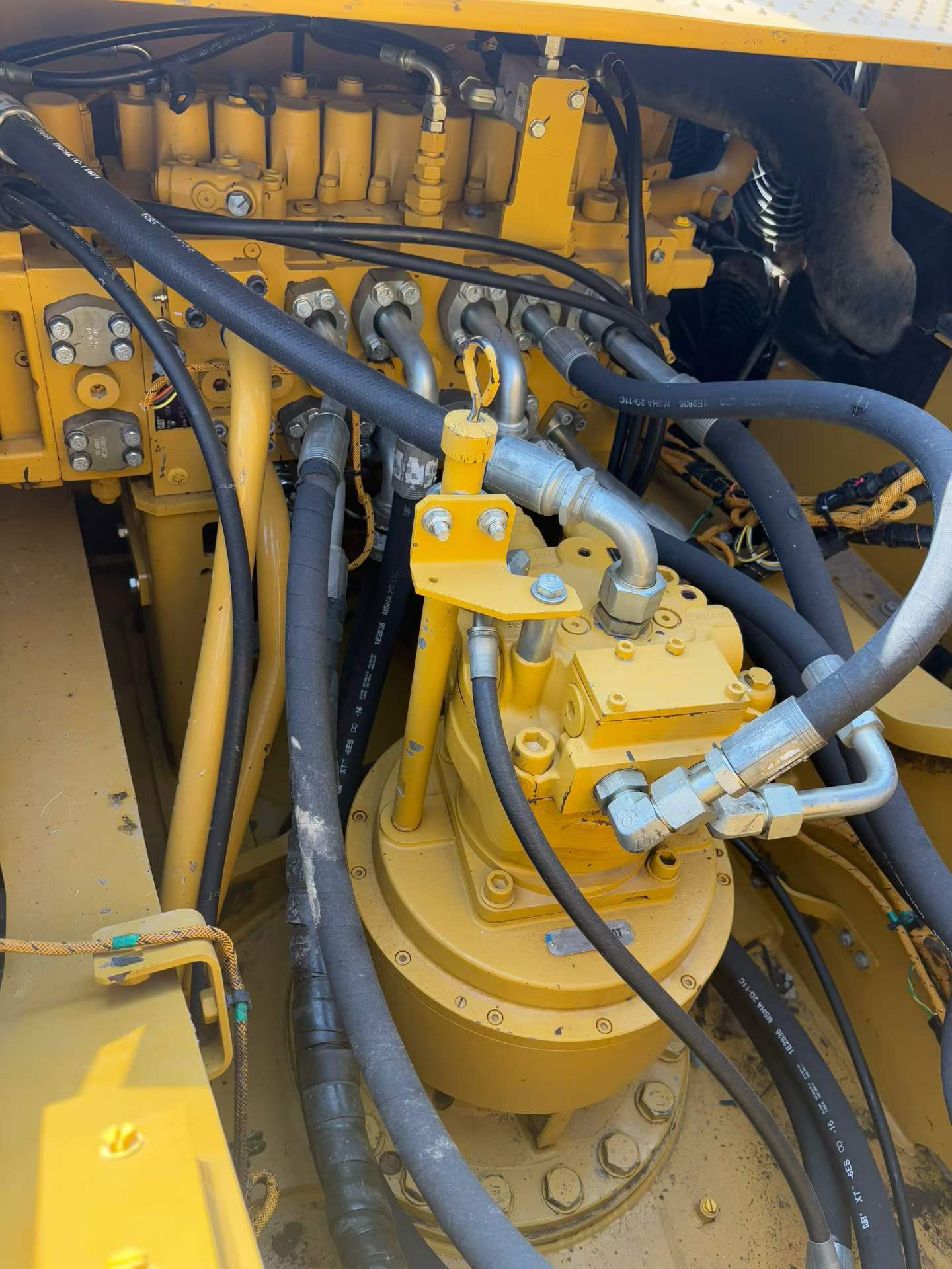 Buy Caterpillar 330L Used Excavator / 7 Used Caterpillar 330L Excavator 2020 Model / 7