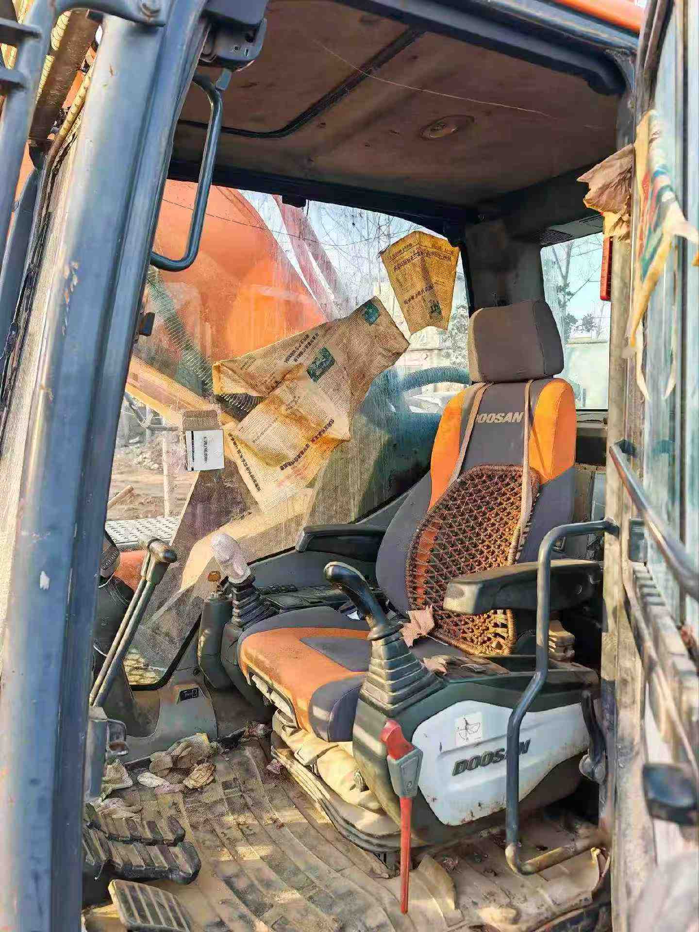 Used Doosan DX520LC Excavator 2017 Model / 6
