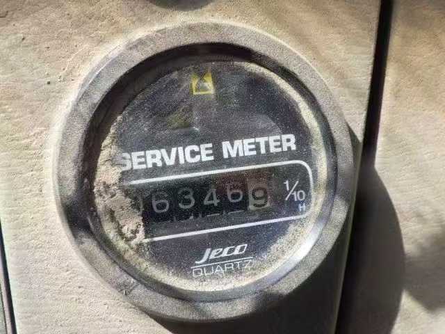 Used Komatsu PC120-6 Excavator 1993 Model / 2