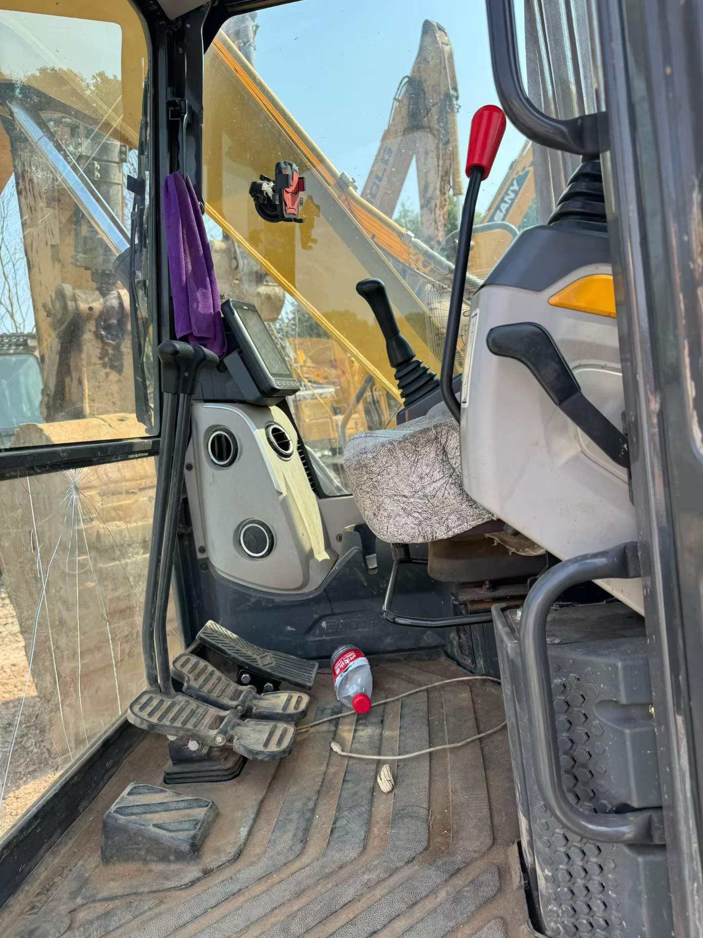 Buy XCMG XE75WD Used Excavator / 8 Used XCMG XE75WD Excavator 2023 Model / 8