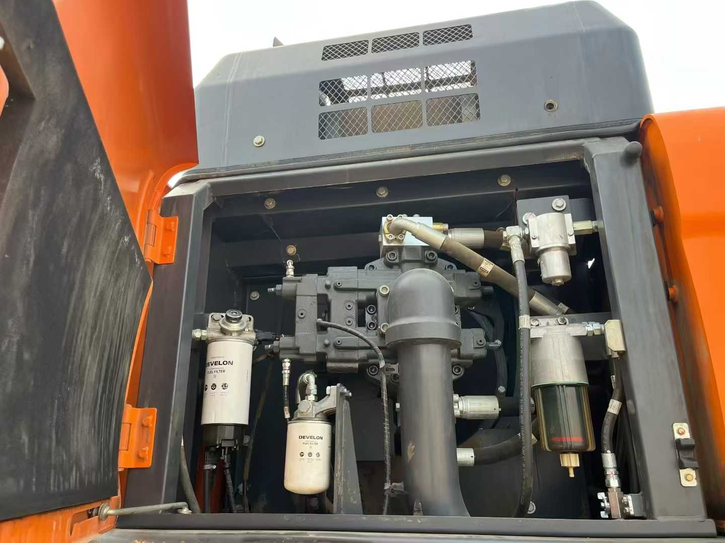 Used Doosan DX19 Excavator 2021 Model / 7