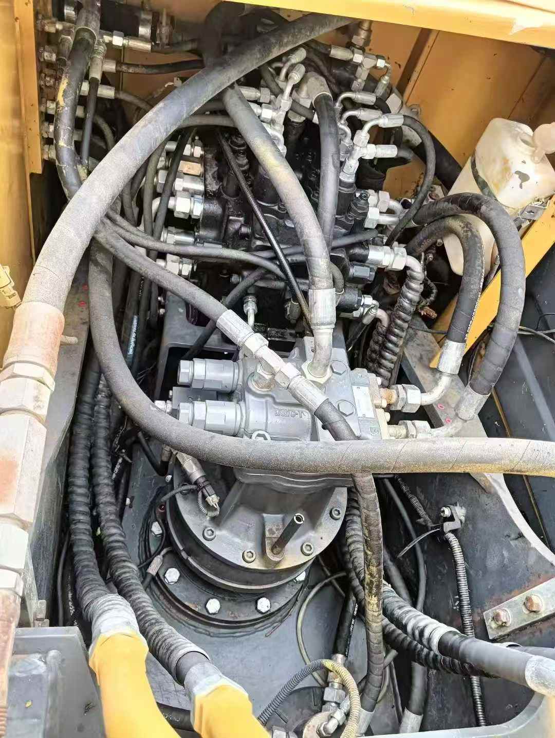 Used XCMG XE135GA Excavator 2016 Model / 6