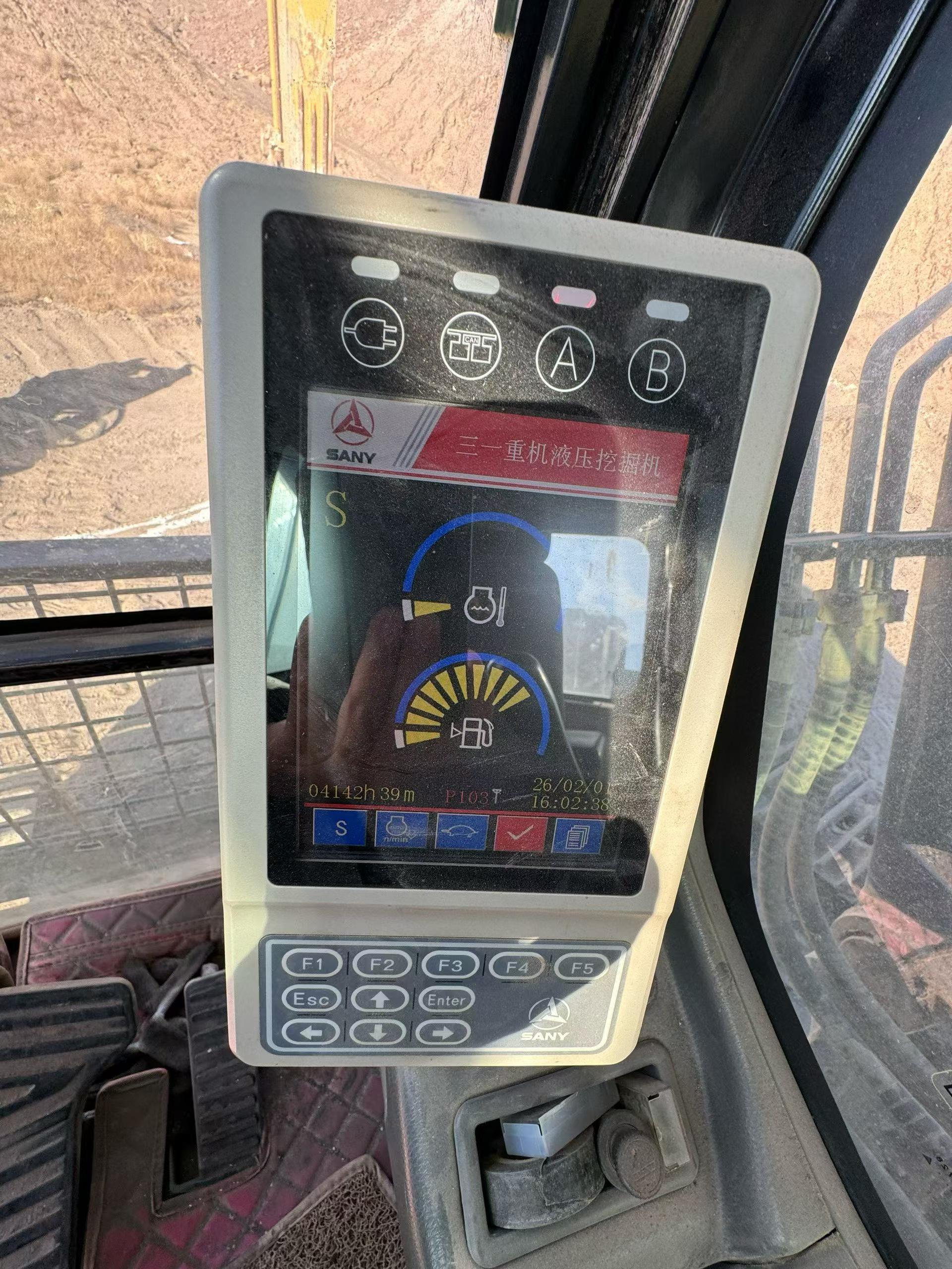 Used Sany SW305K Excavator 2016 Model / 6