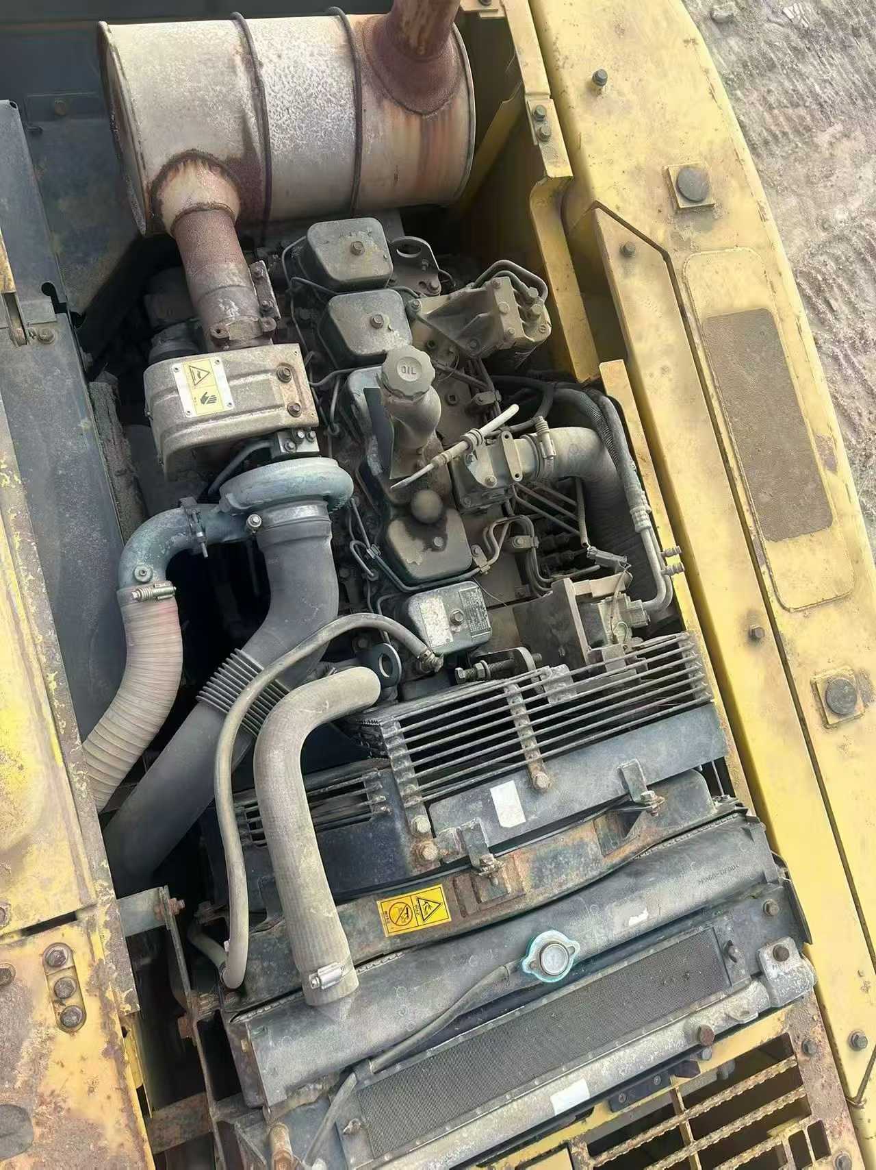 Used Komatsu PC200LC-7 Excavator 2016 Model / 4