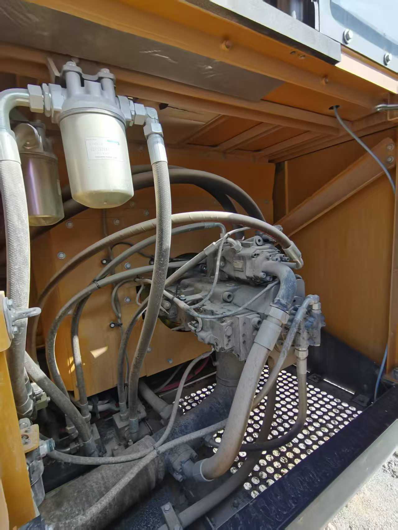 Used XCMG ZL50G Excavator 2016 Model / 5