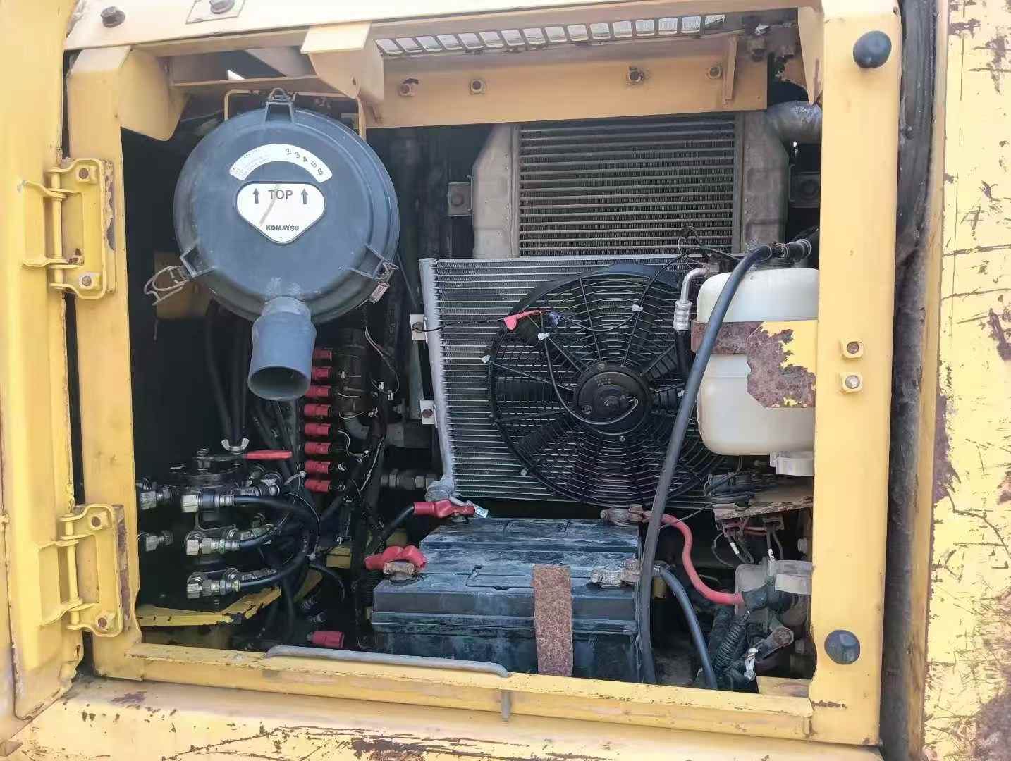 Used Komatsu PC120-6E Excavator 2016 Model / 9