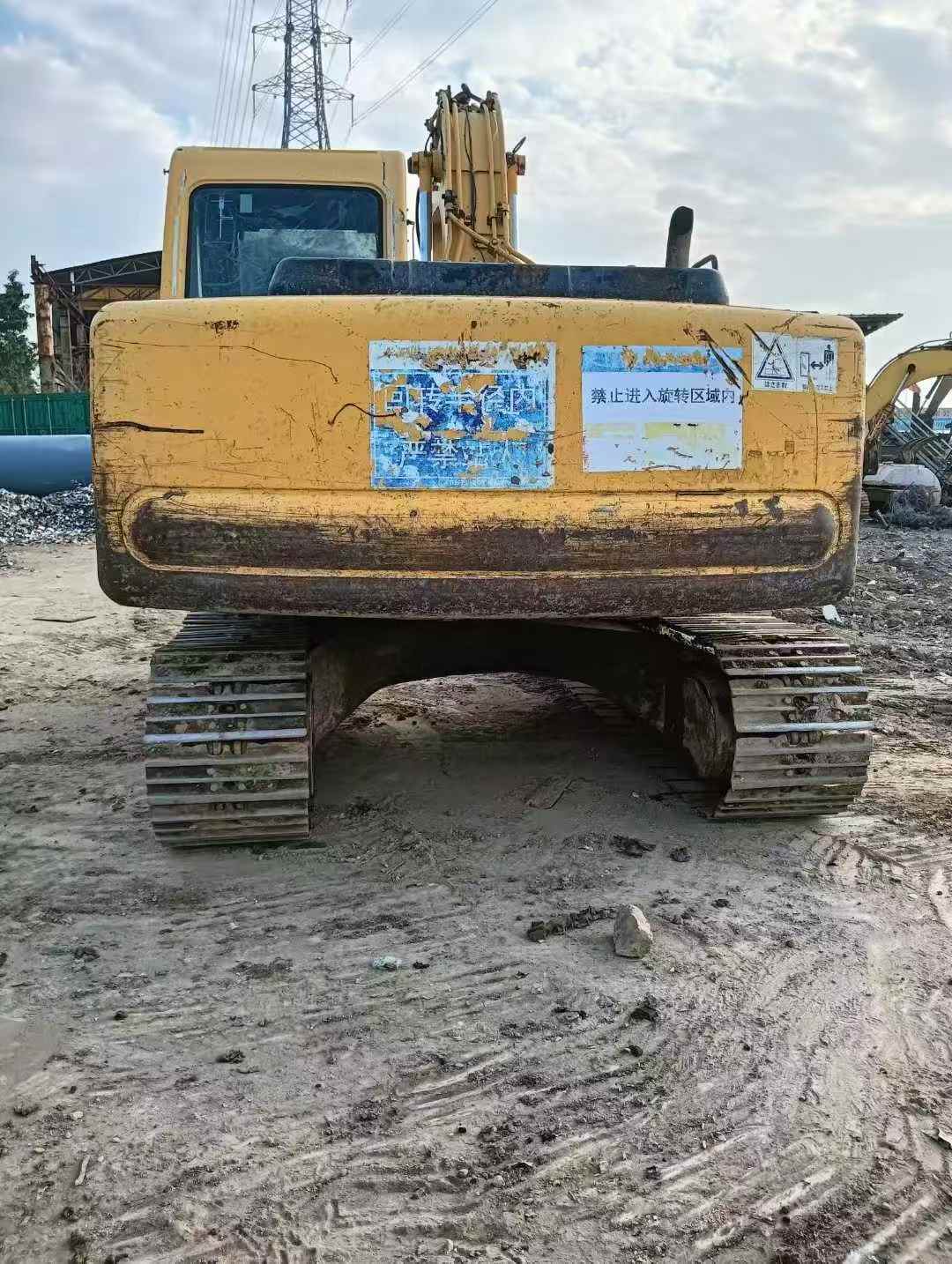 Used Komatsu PC120-6E Excavator 2016 Model / 3