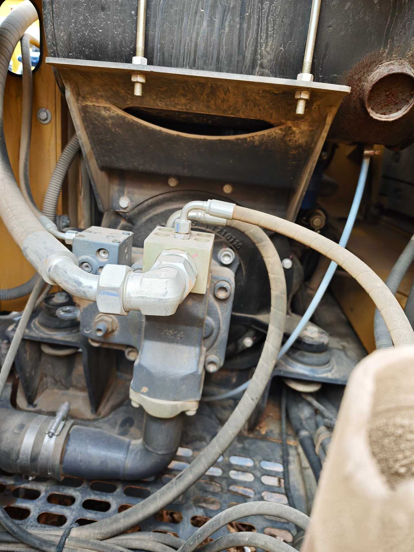 Used XCMG XE75WD Excavator 2016 Model / 9