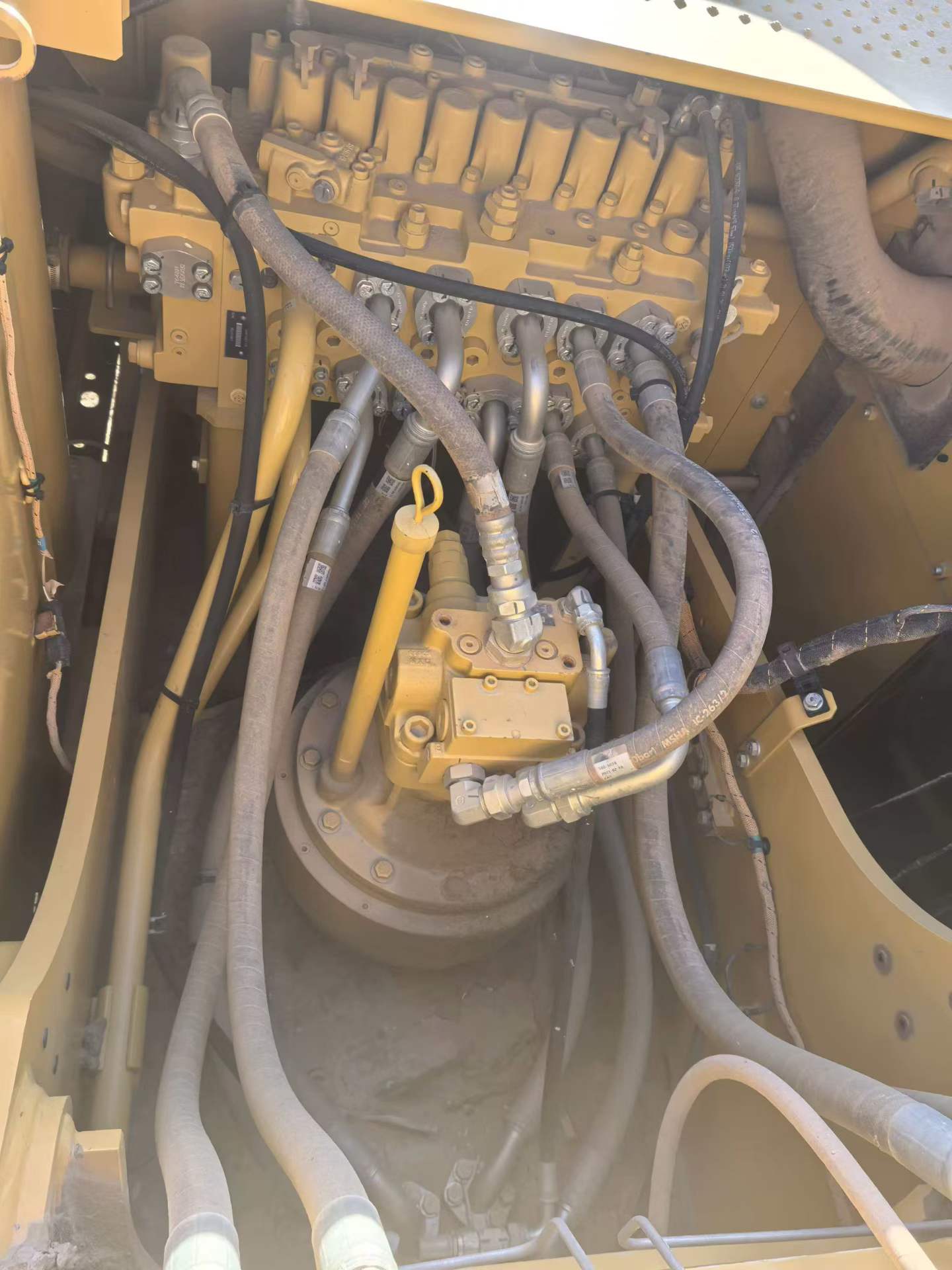 Used Caterpillar 323 Excavator 2021 Model / 4