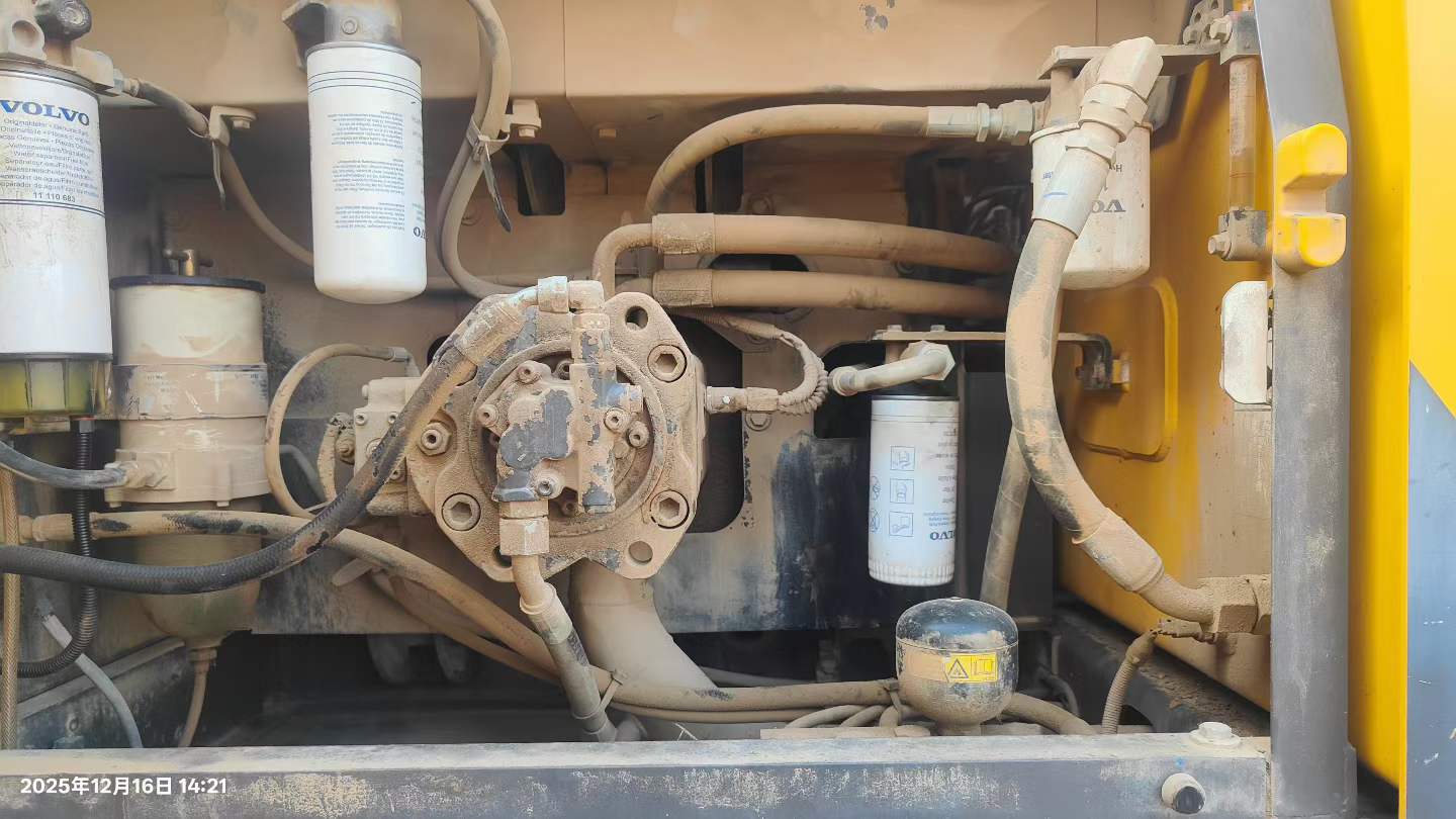 Buy Volvo L250H Used Excavator / 5 Used Volvo L250H Excavator 2019 Model / 5