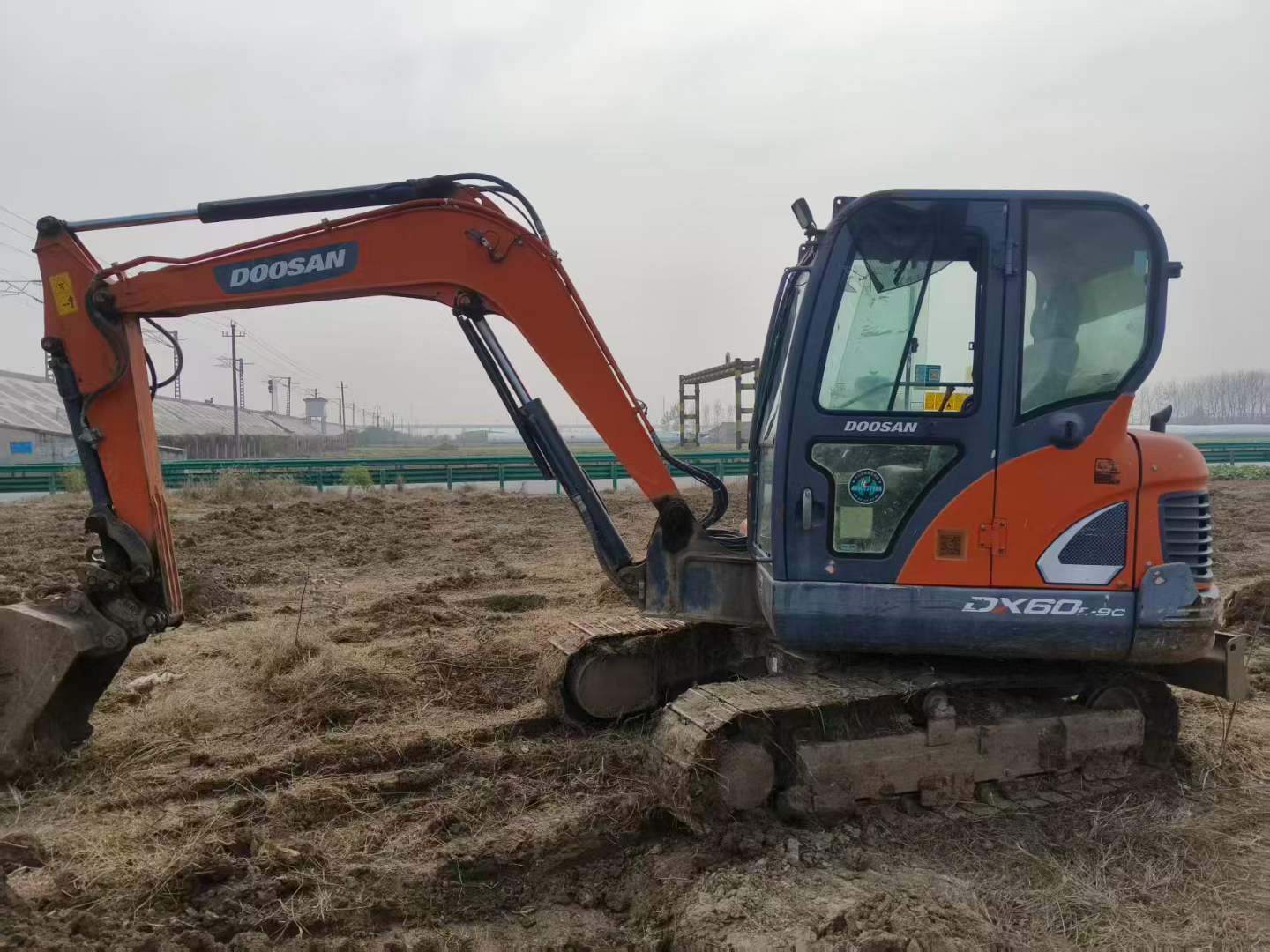 Buy Doosan DX60 Used Excavator