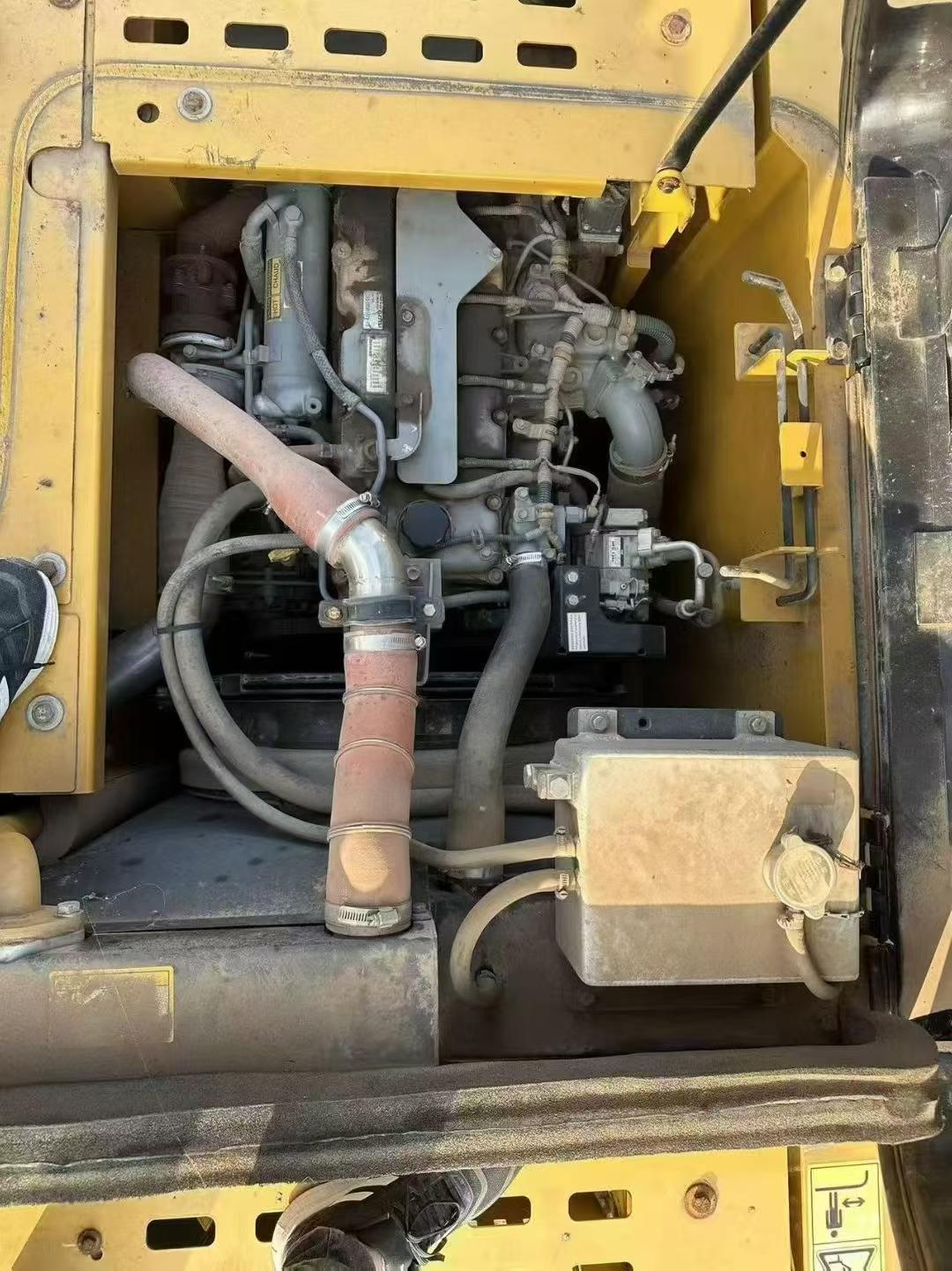 Used Sany SY135 Excavator 2018 Model / 4