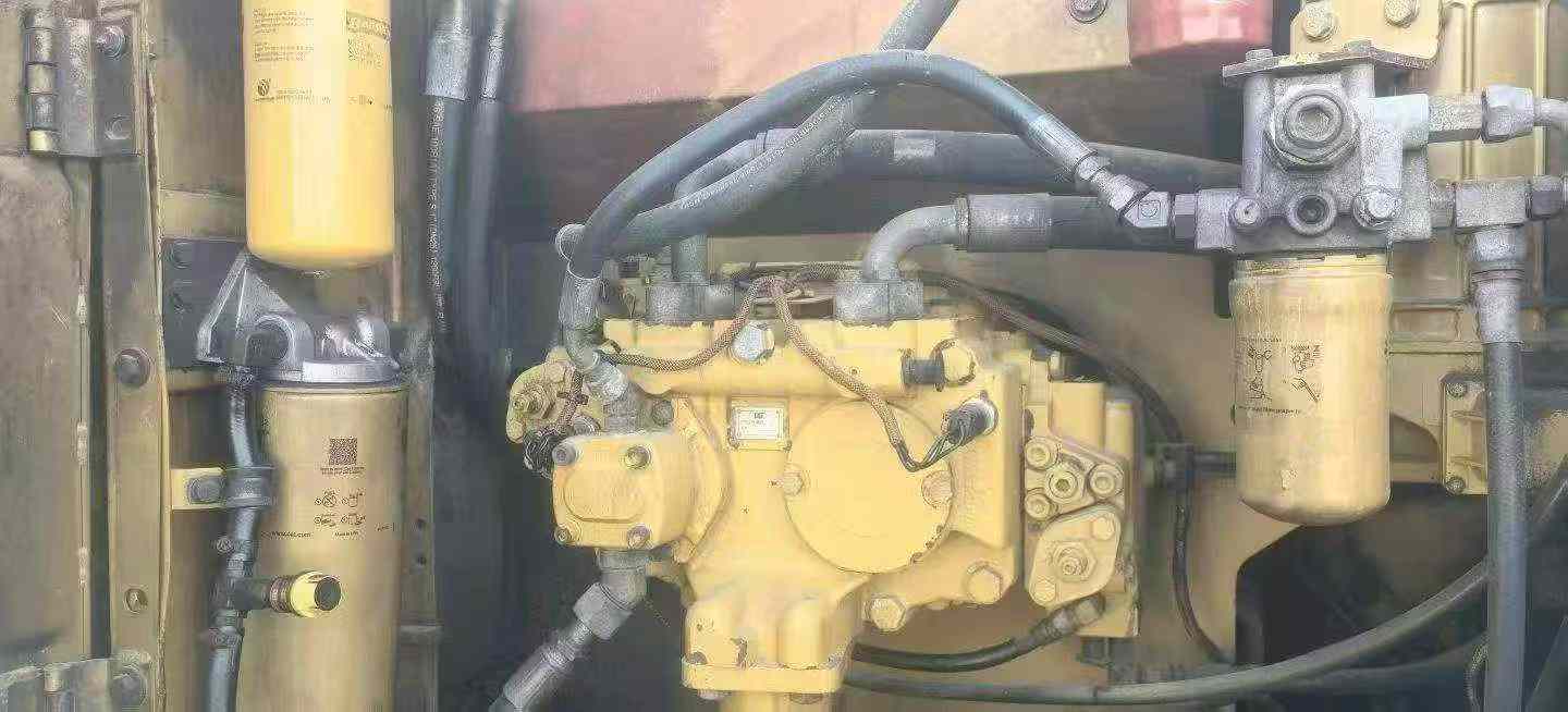 Used Caterpillar CT20 Excavator 2012 Model / 6