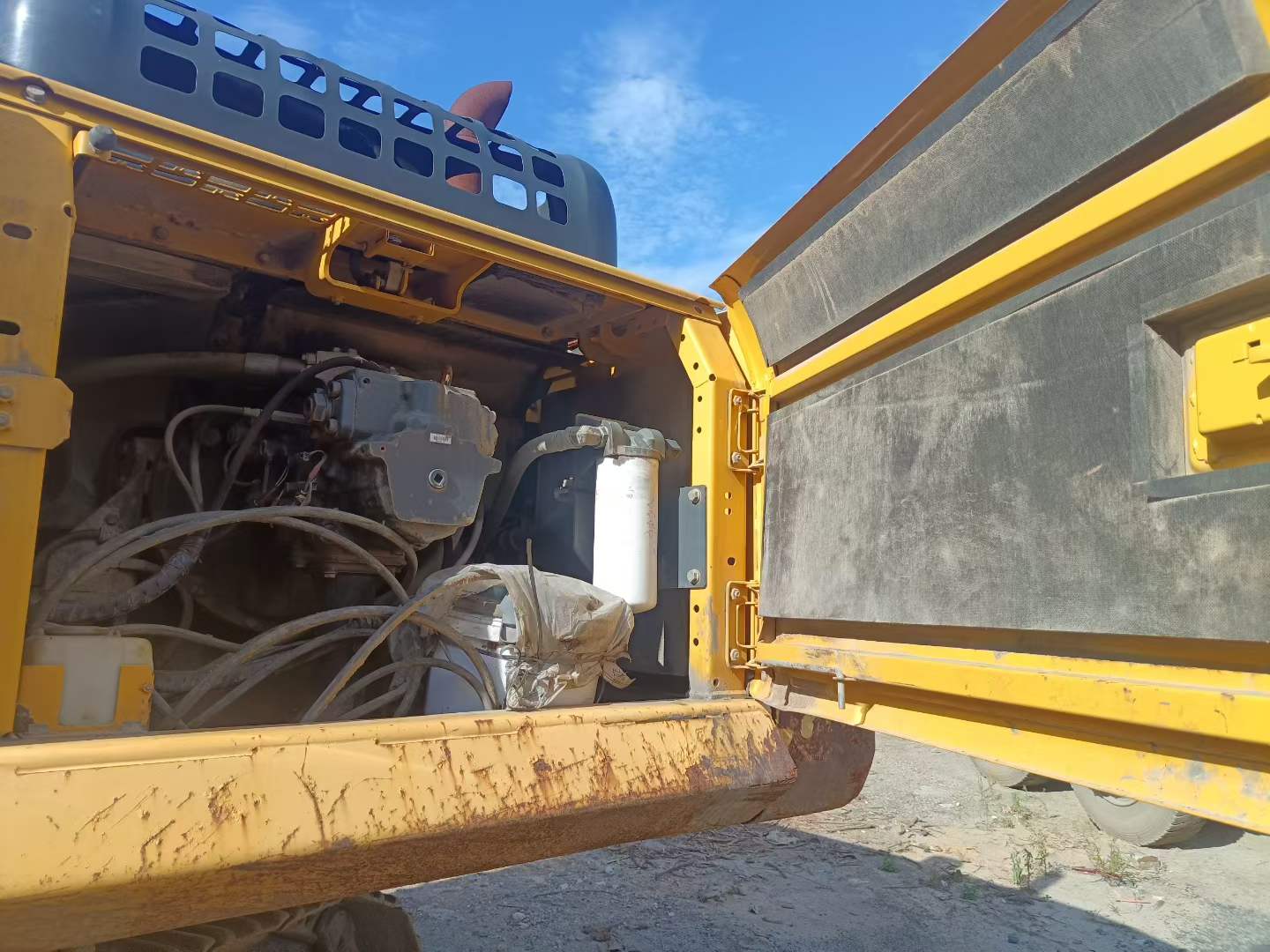 Used Komatsu PC350 Excavator 2016 Model / 5