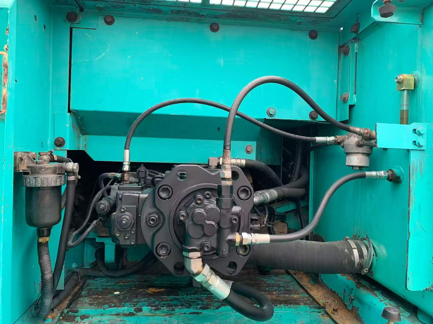 Used Kobelco SK200-9 Excavator 2016 Model / 3