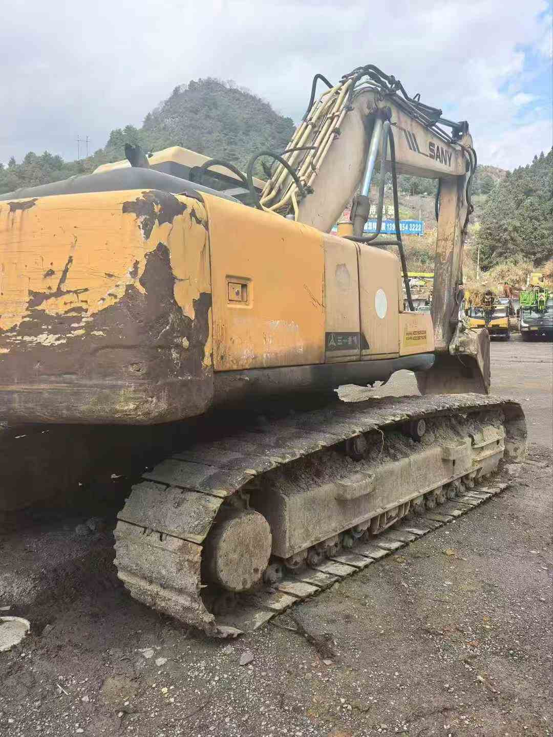 Used Sany SY215W Excavator 2012 Model / 2