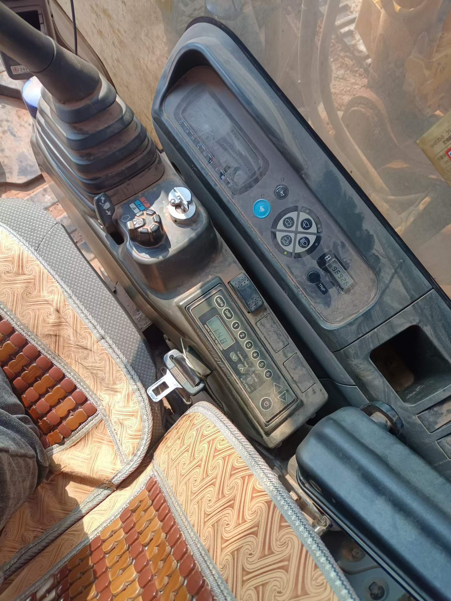 Used Sumitomo SH200A5 Excavator 2013 Model / 2