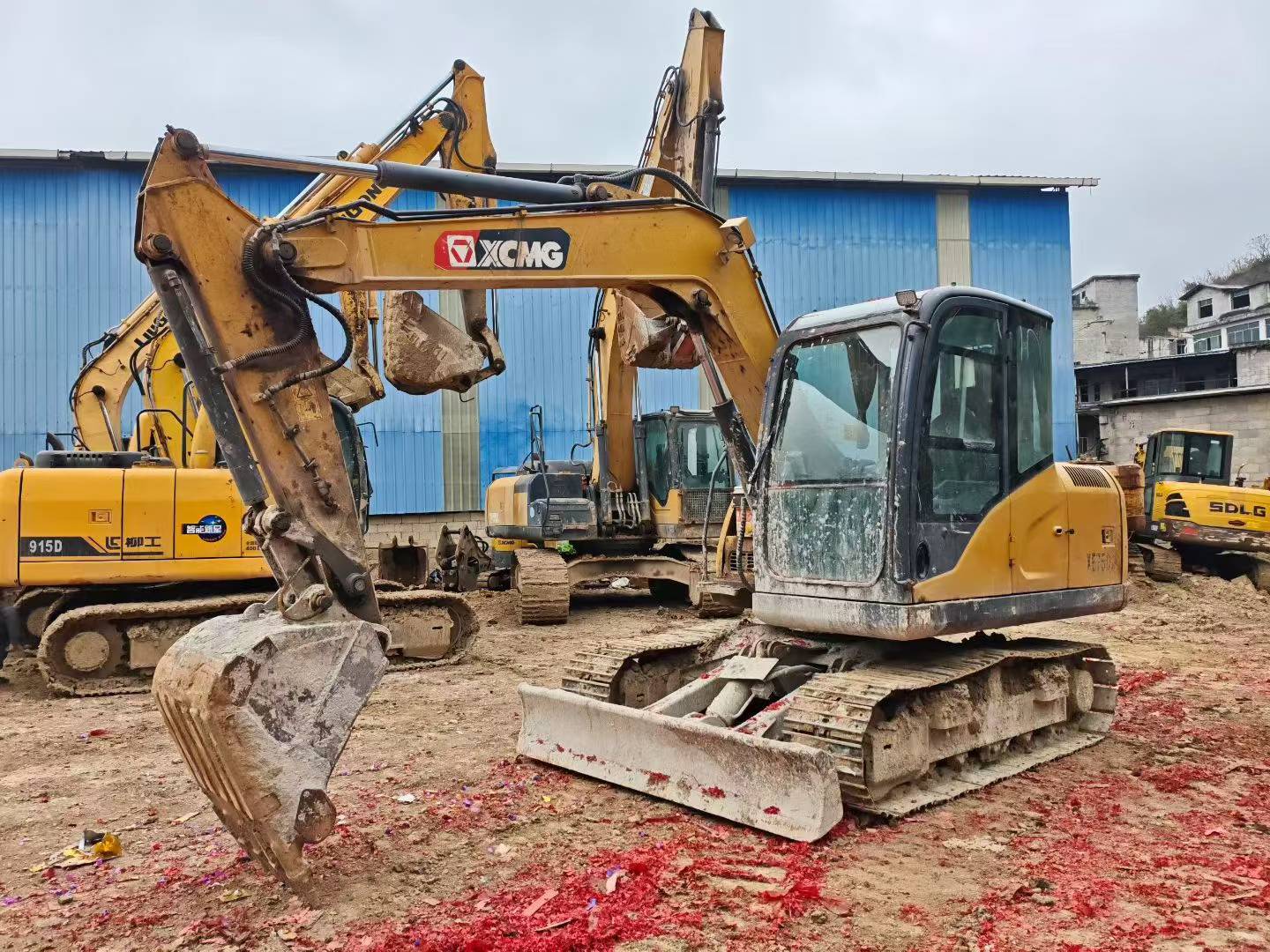 Buy XCMG XE75WD Used Excavator
