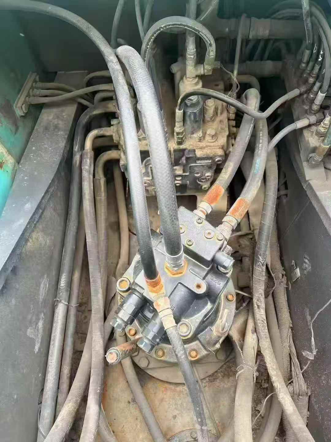 Used Kobelco SK200-8 Excavator 2016 Model / 4