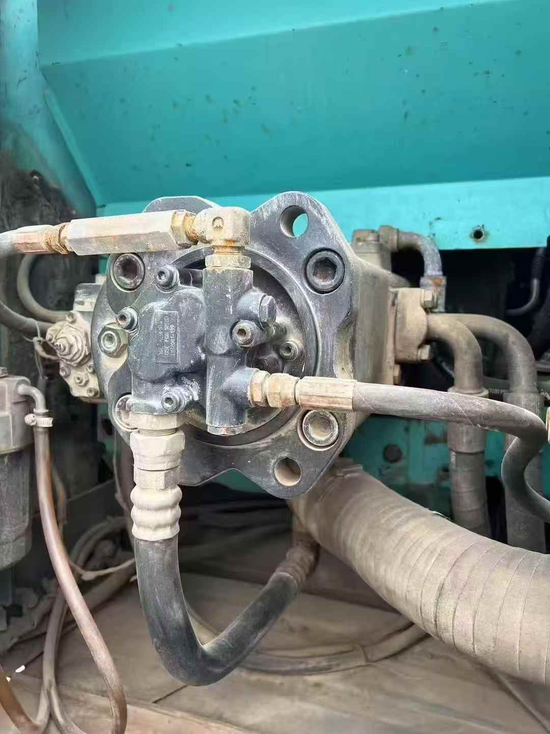 Used Kobelco SK200-8 Excavator 2016 Model / 3