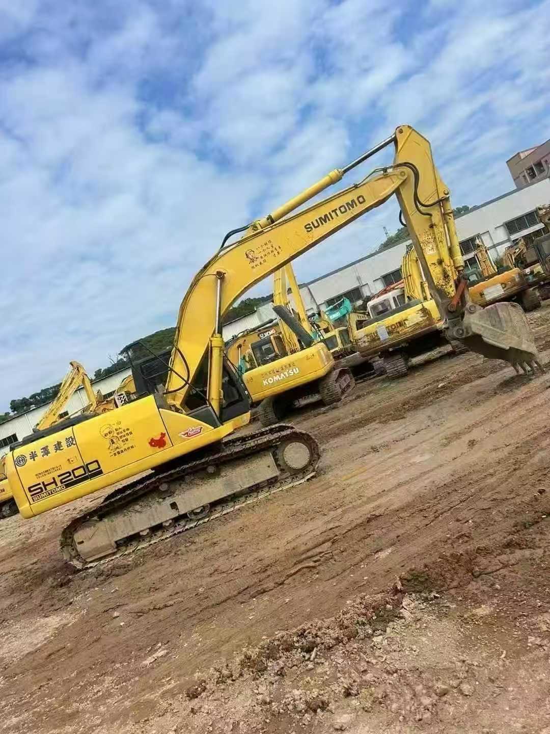 Used Sumitomo SH200-5 Excavator 2016 Model / 2