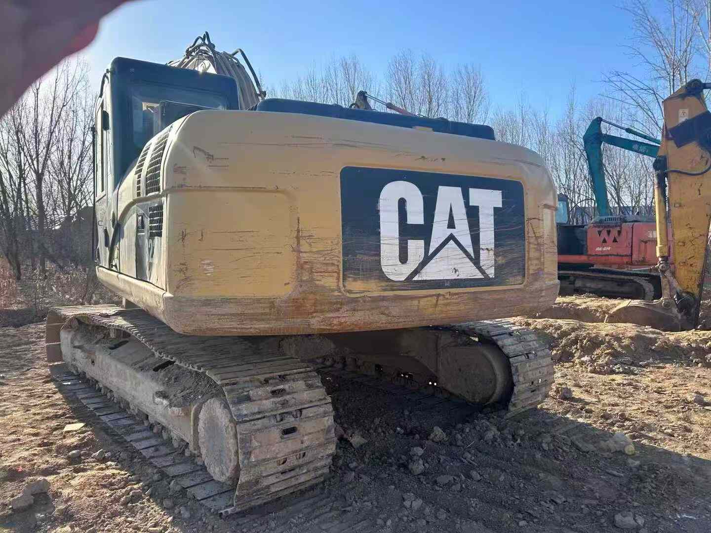 Buy Caterpillar 323 Used Excavator