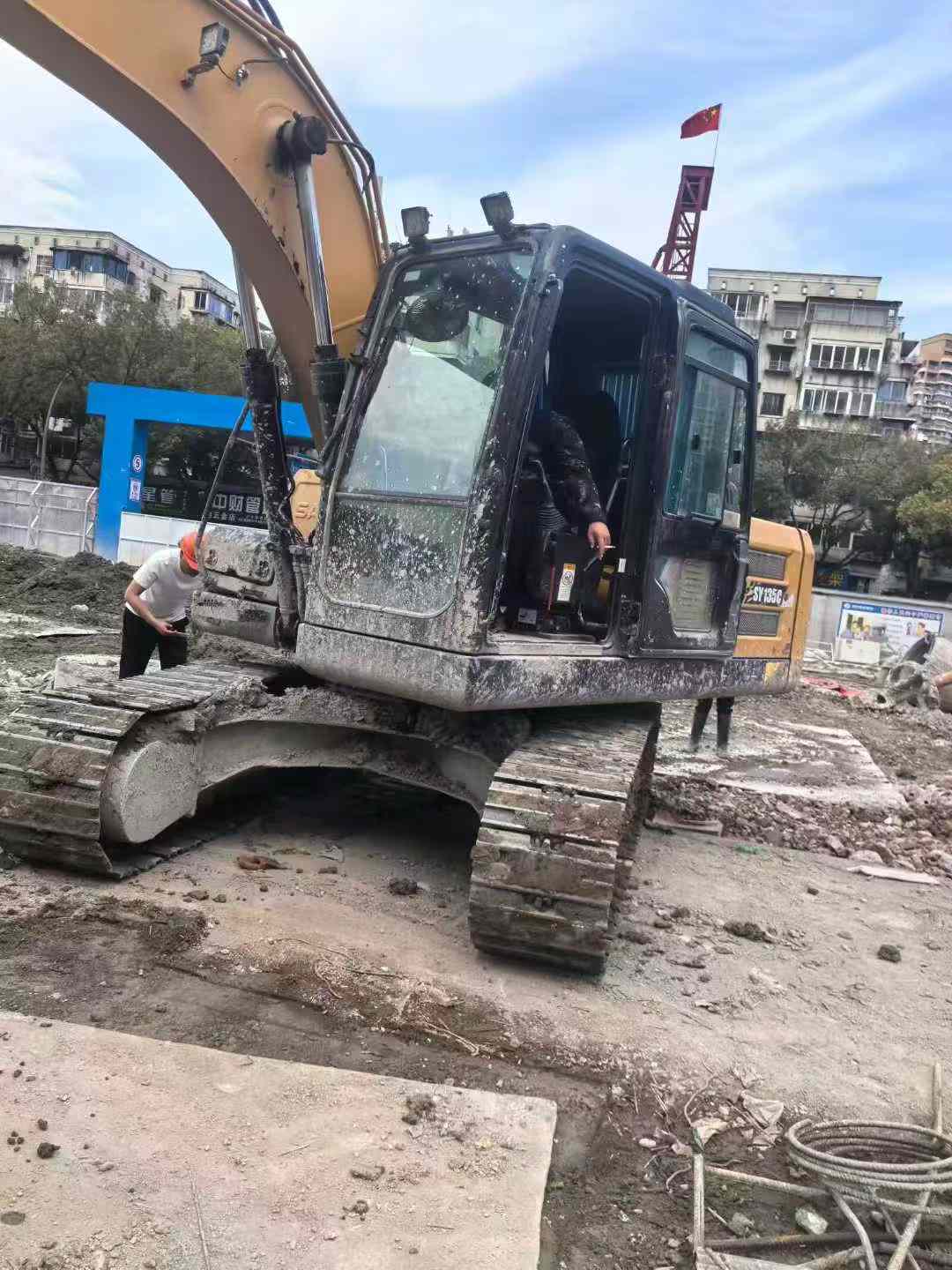 Used Sany SY135 Excavator 2016 Model / 5