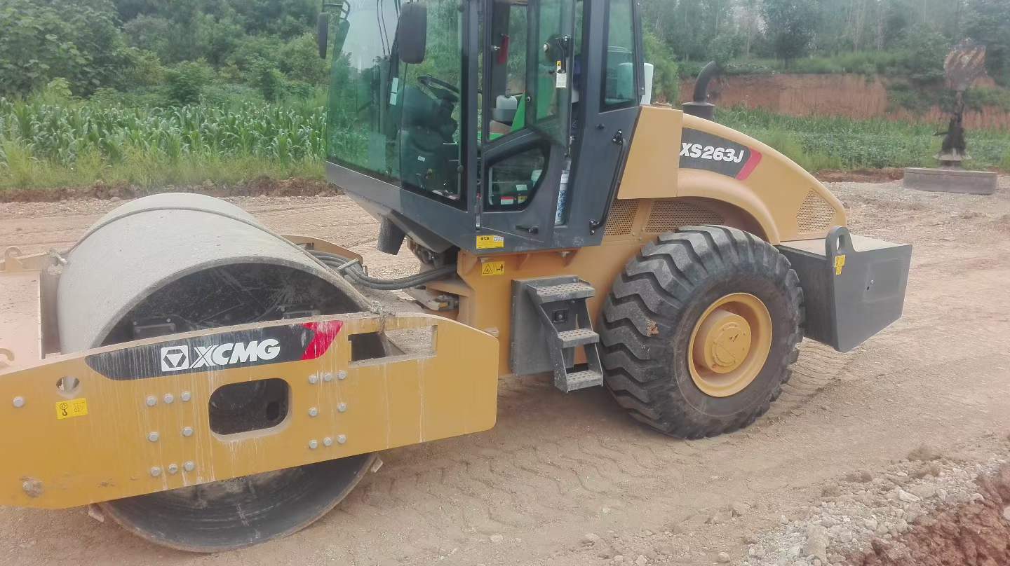 Used XCMG XE26U Excavator 2020 Model / 6