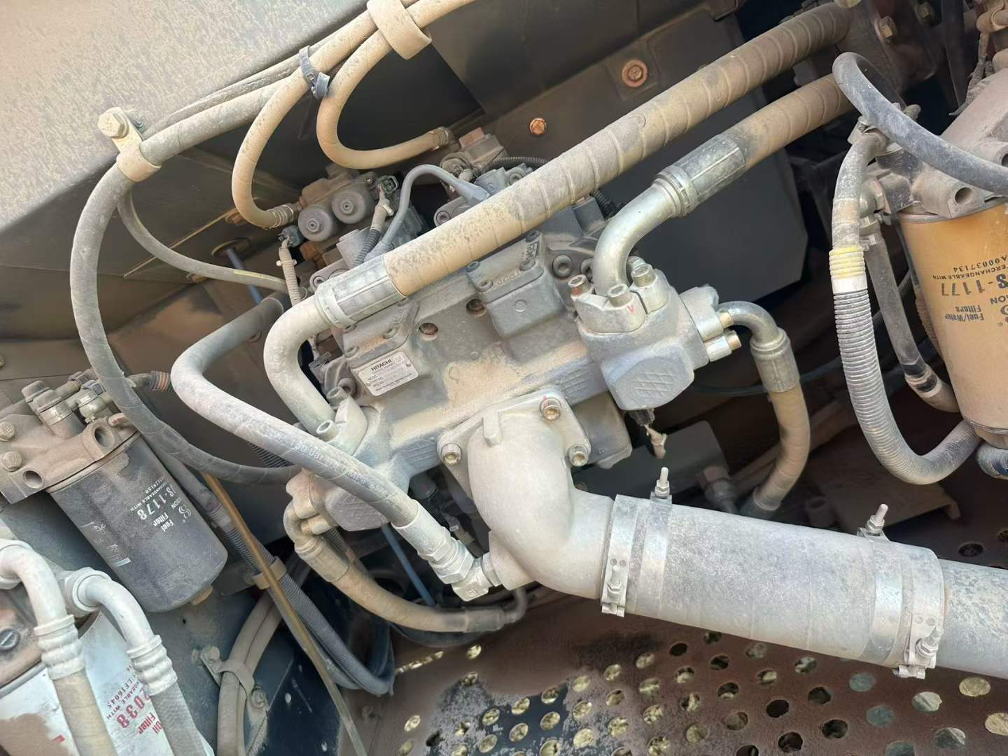 Used Hitachi EX210 Excavator 2022 Model / 3