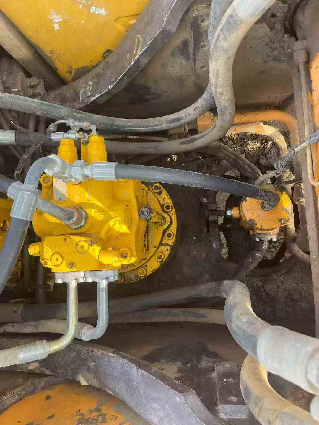 Used Sany SY215W Excavator 2013 Model / 3