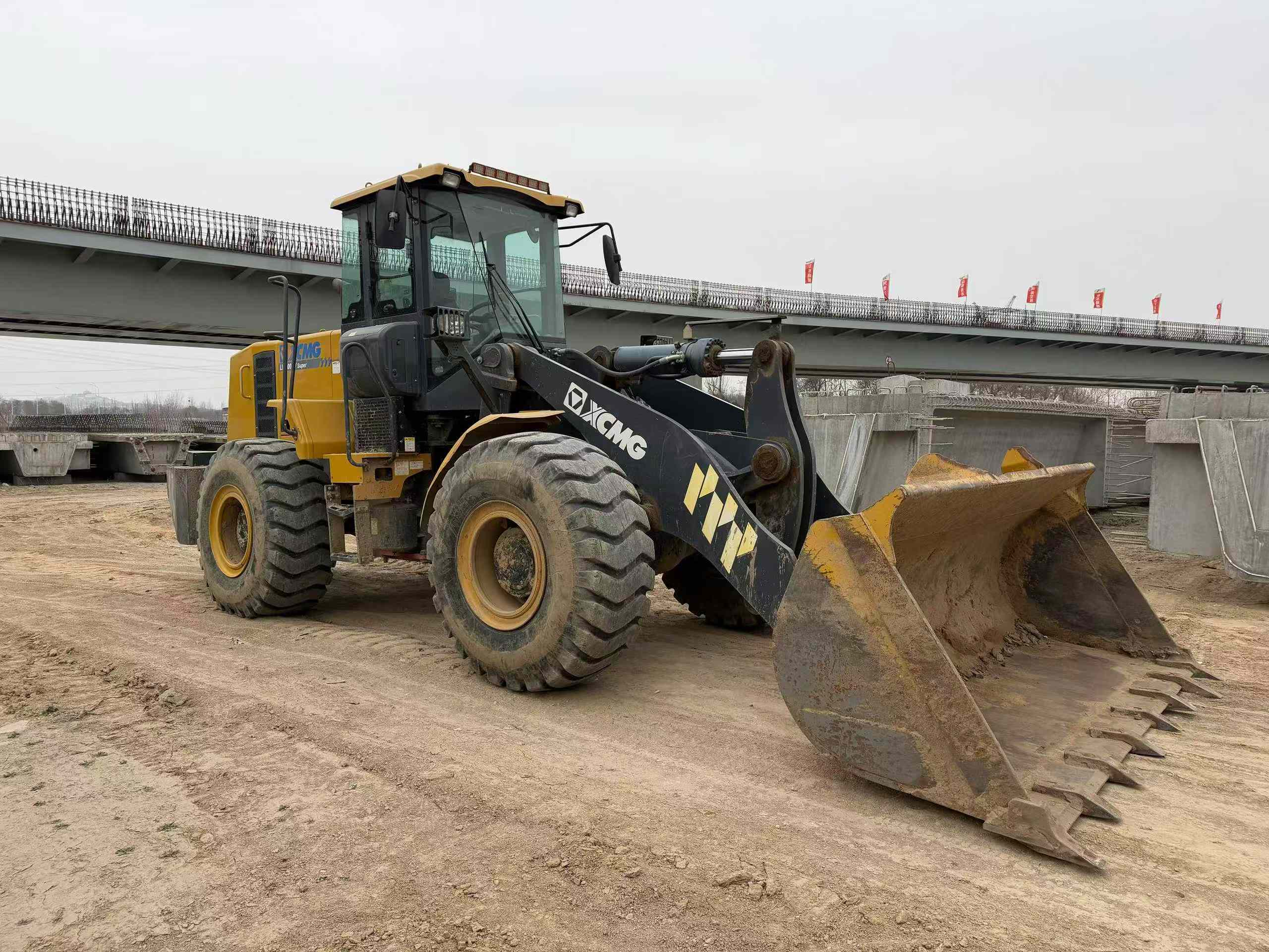 Used XCMG LW500KV Loader 2022 Model / 4