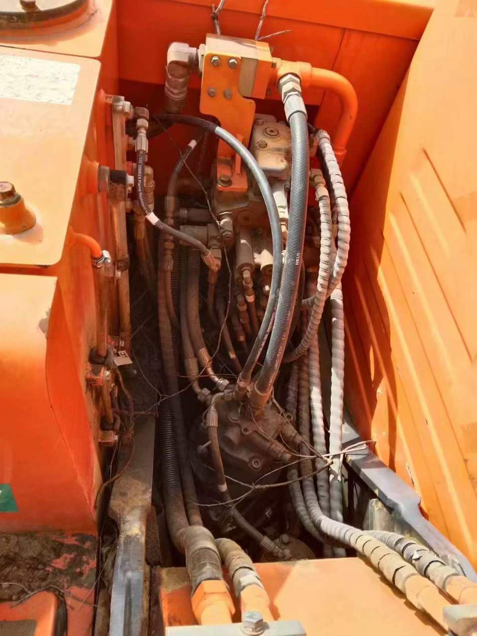 Used Doosan DX80 Excavator 2013 Model / 6