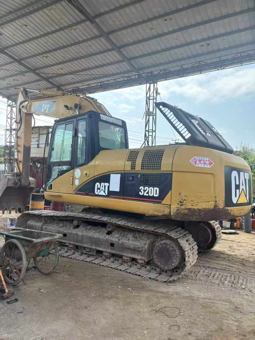 Buy Caterpillar 320D Used Excavator