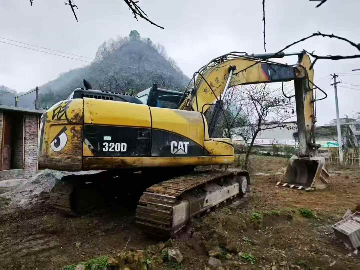 Used Caterpillar 320D Excavator 2012 Model / 3