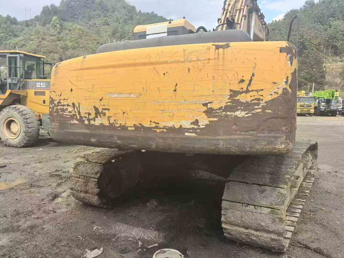 Used Sany SY215W Excavator 2012 Model / 3