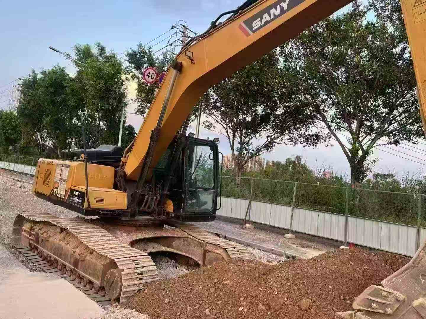 Used Sany SY225C Excavator 2016 Model / 9