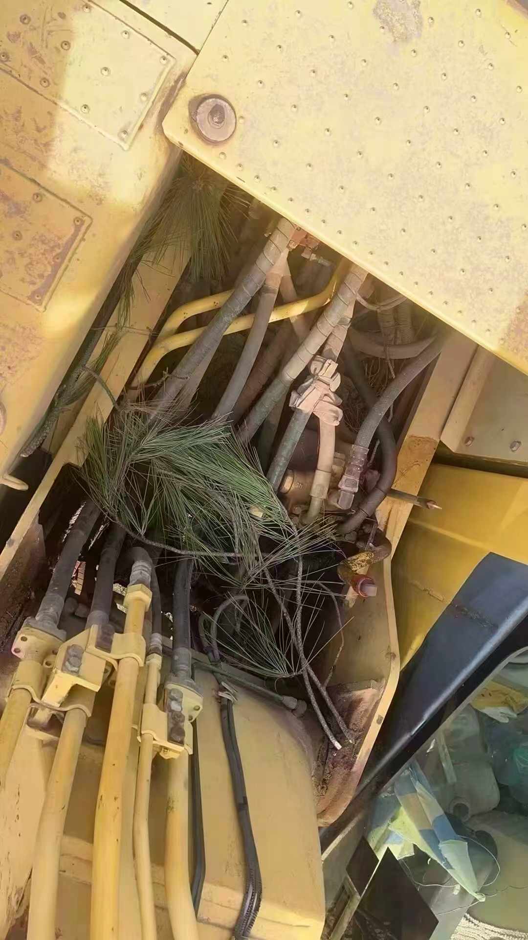 Buy Komatsu PC200-8N1 Used Excavator / 3 Used Komatsu PC200-8N1 Excavator 2009 Model / 3