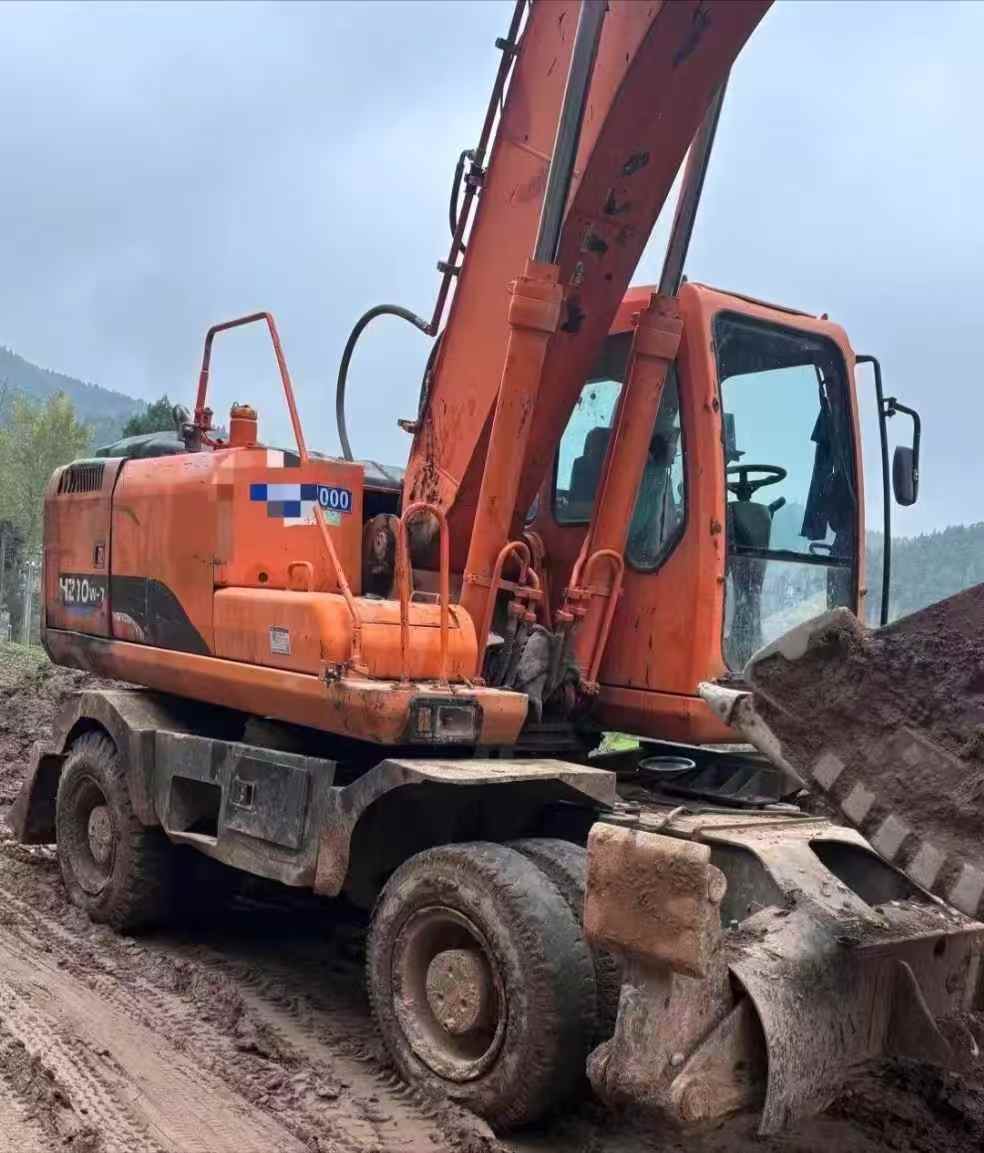 Used Doosan DX210W Excavator 2016 Model / 4