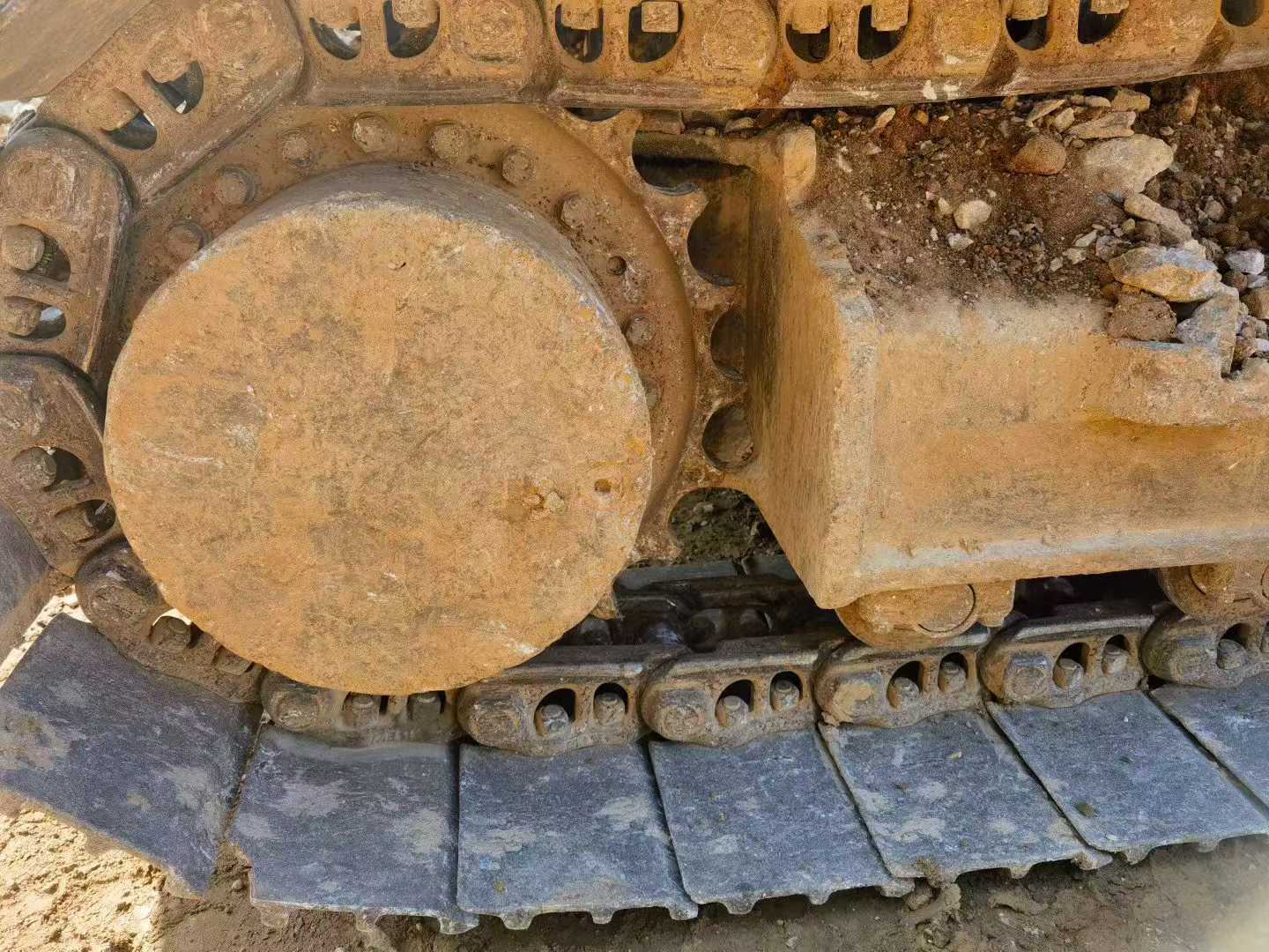 Used Volvo EC200 Excavator 2016 Model / 7