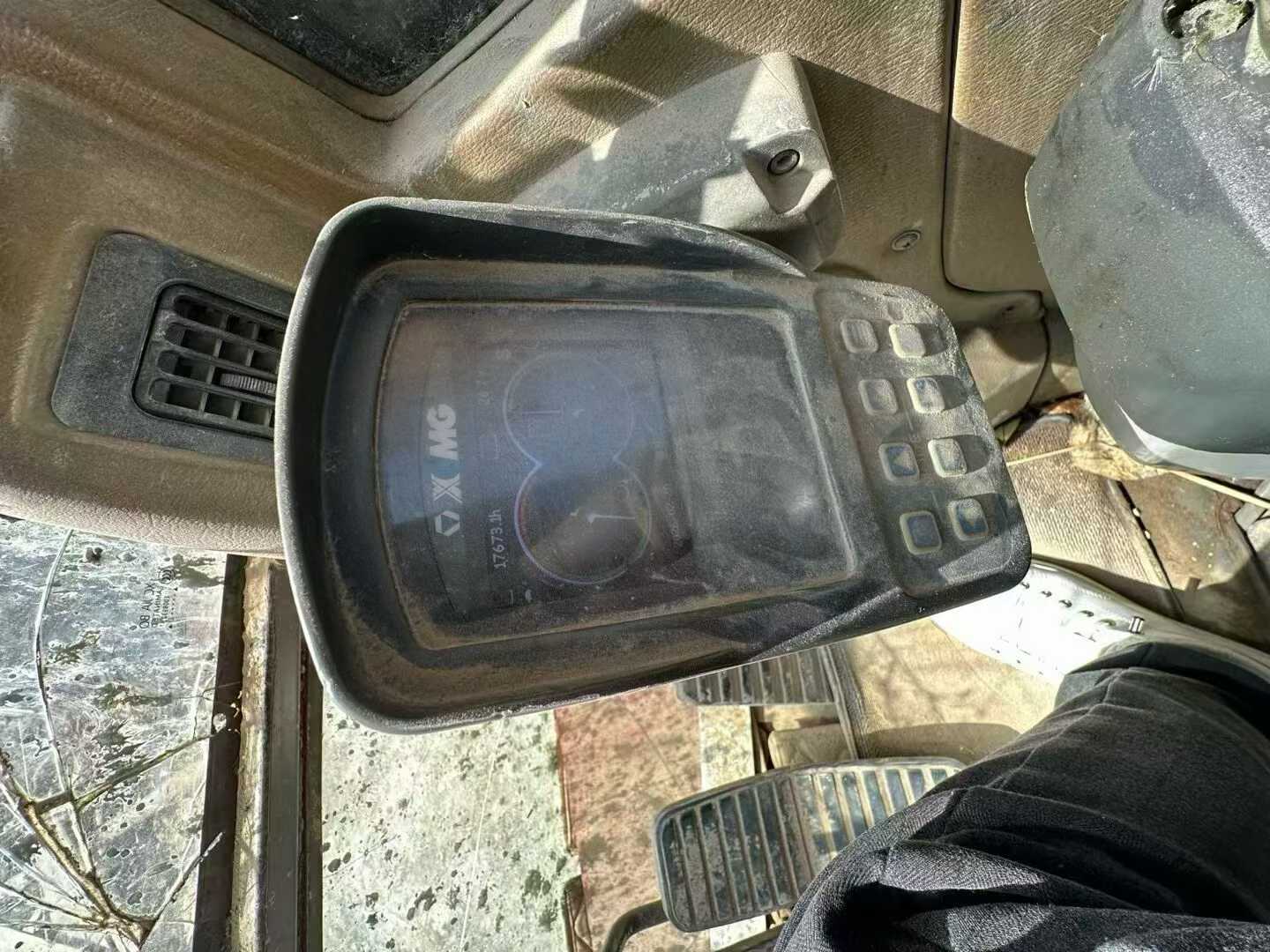 Used XCMG XE135GA Excavator 2013 Model / 5