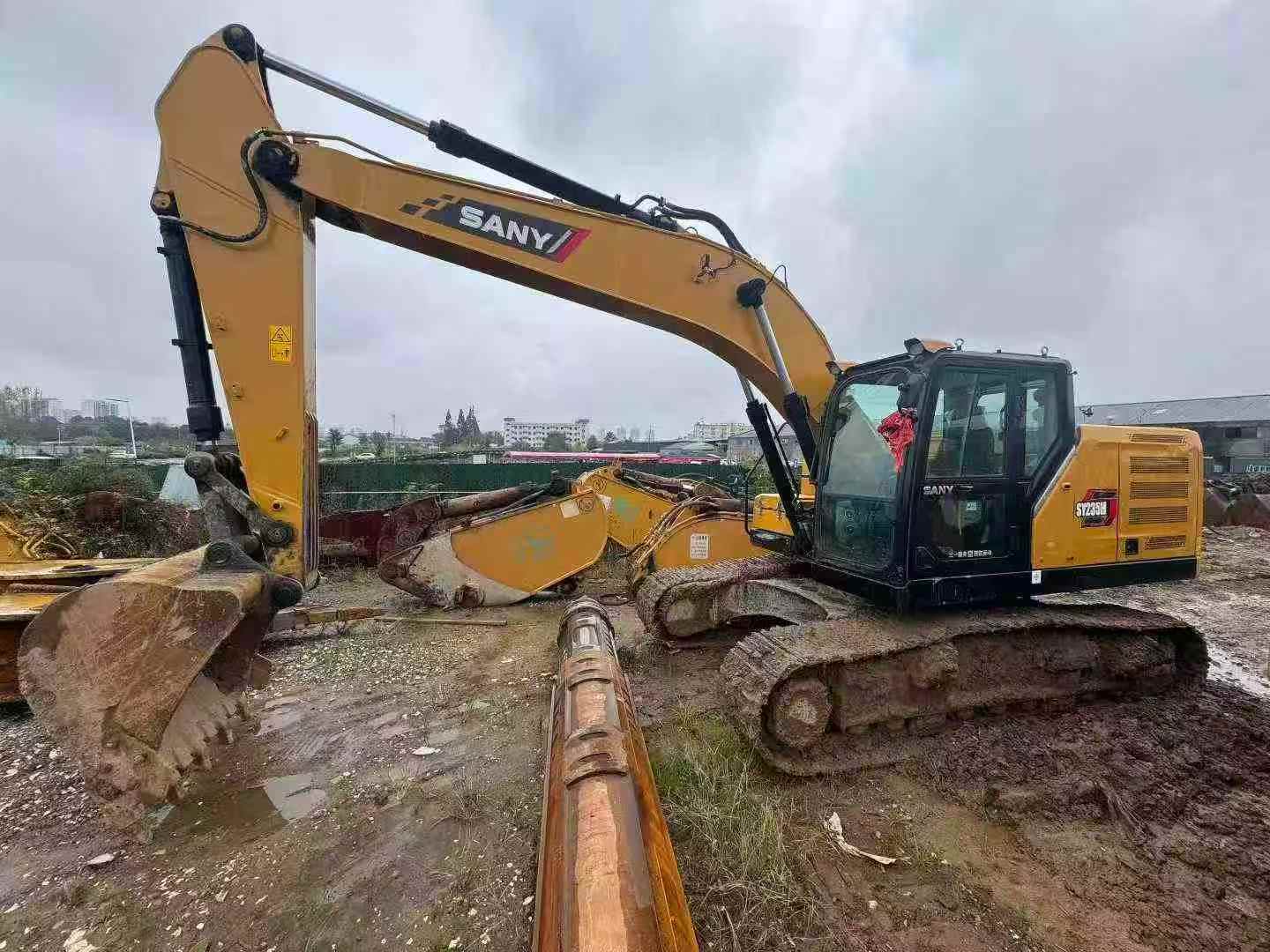 Buy Sany SY235H Used Excavator