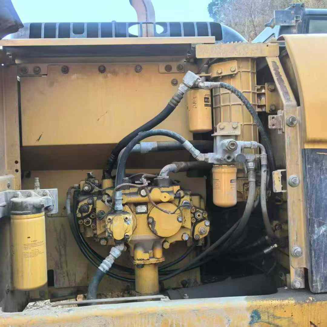 Used Caterpillar 320D Excavator 2016 Model / 4