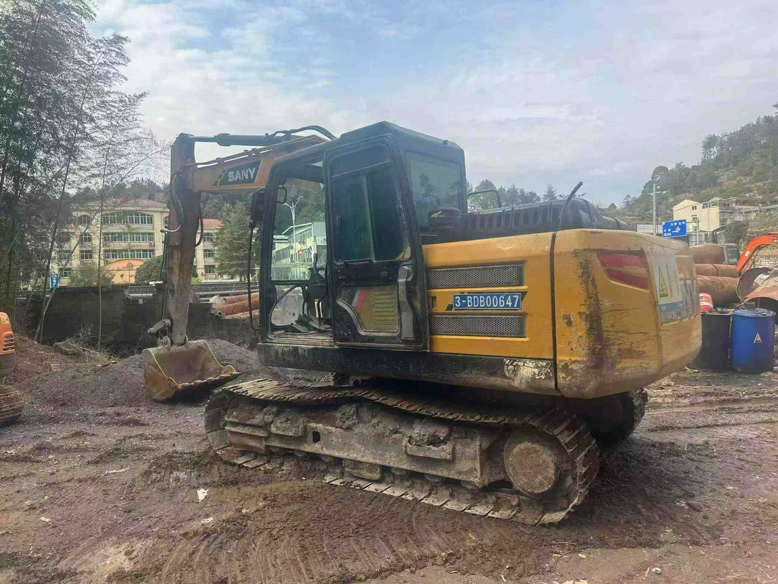 Buy Sany SY135 Used Excavator / 4 Used Sany SY135 Excavator 2020 Model / 4