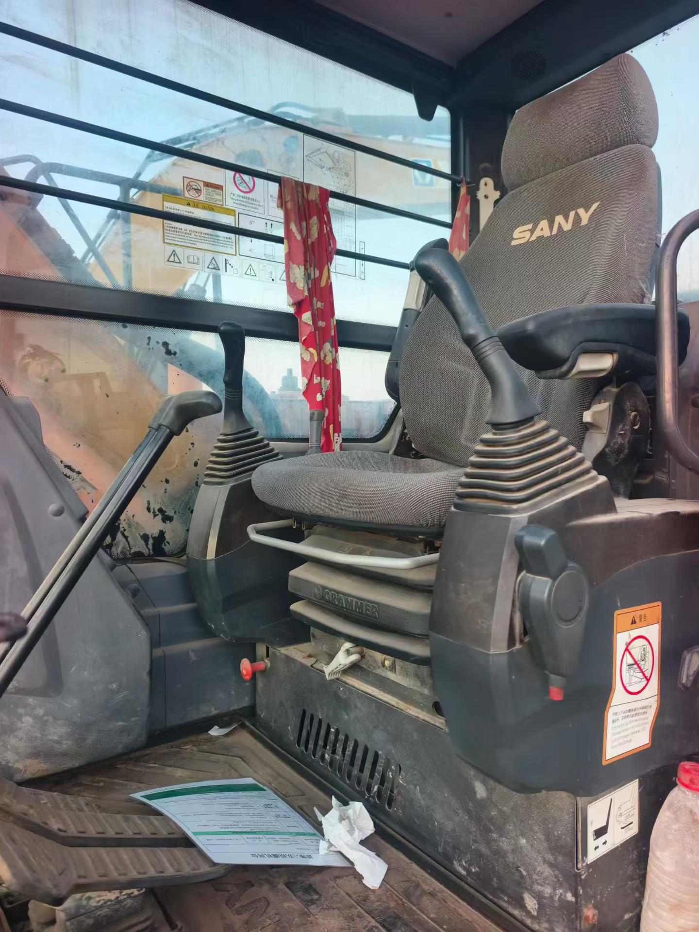 Used Sany SY75 Excavator 2014 Model / 4