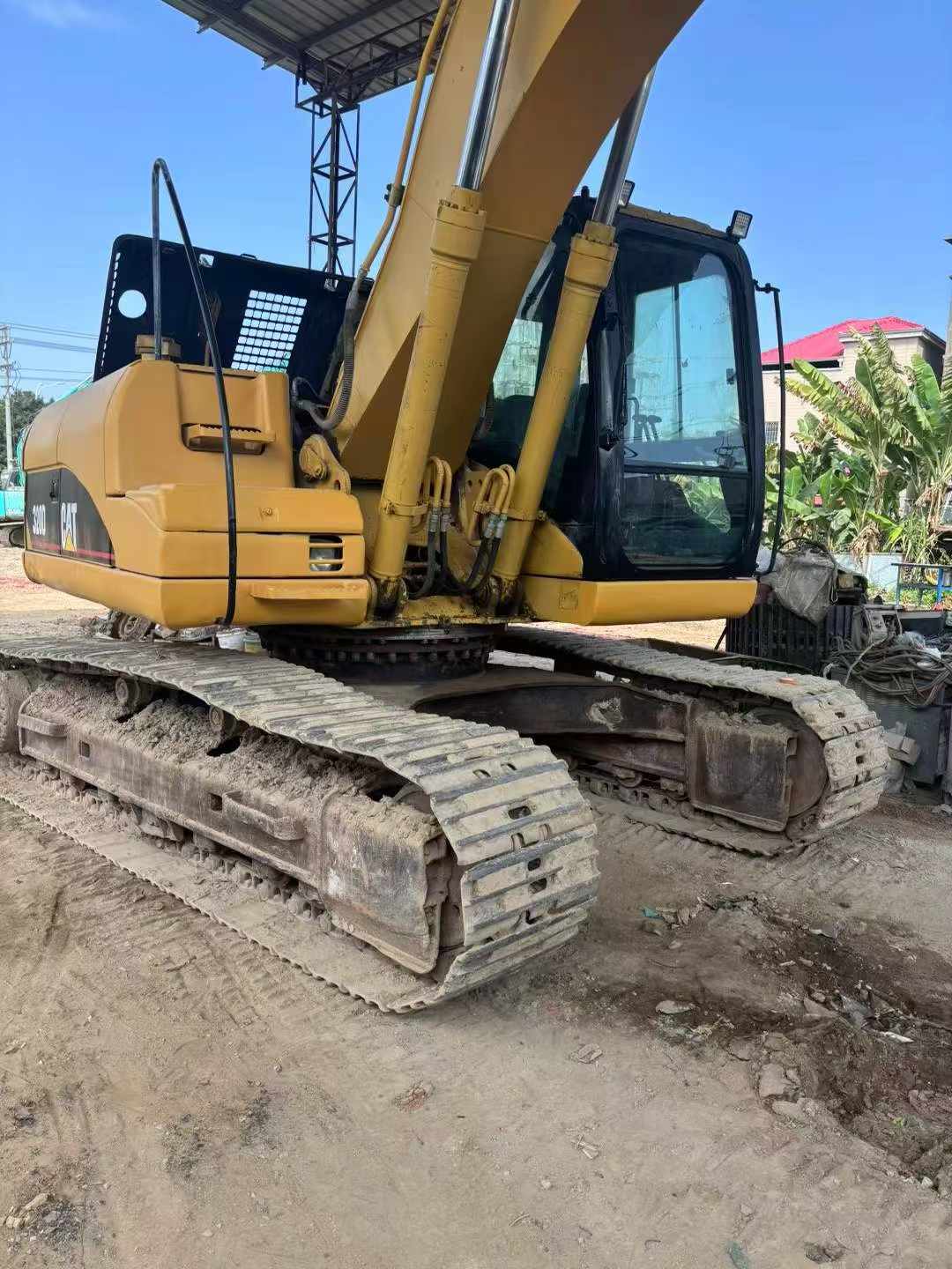 Used Caterpillar 320D Excavator 2016 Model / 3