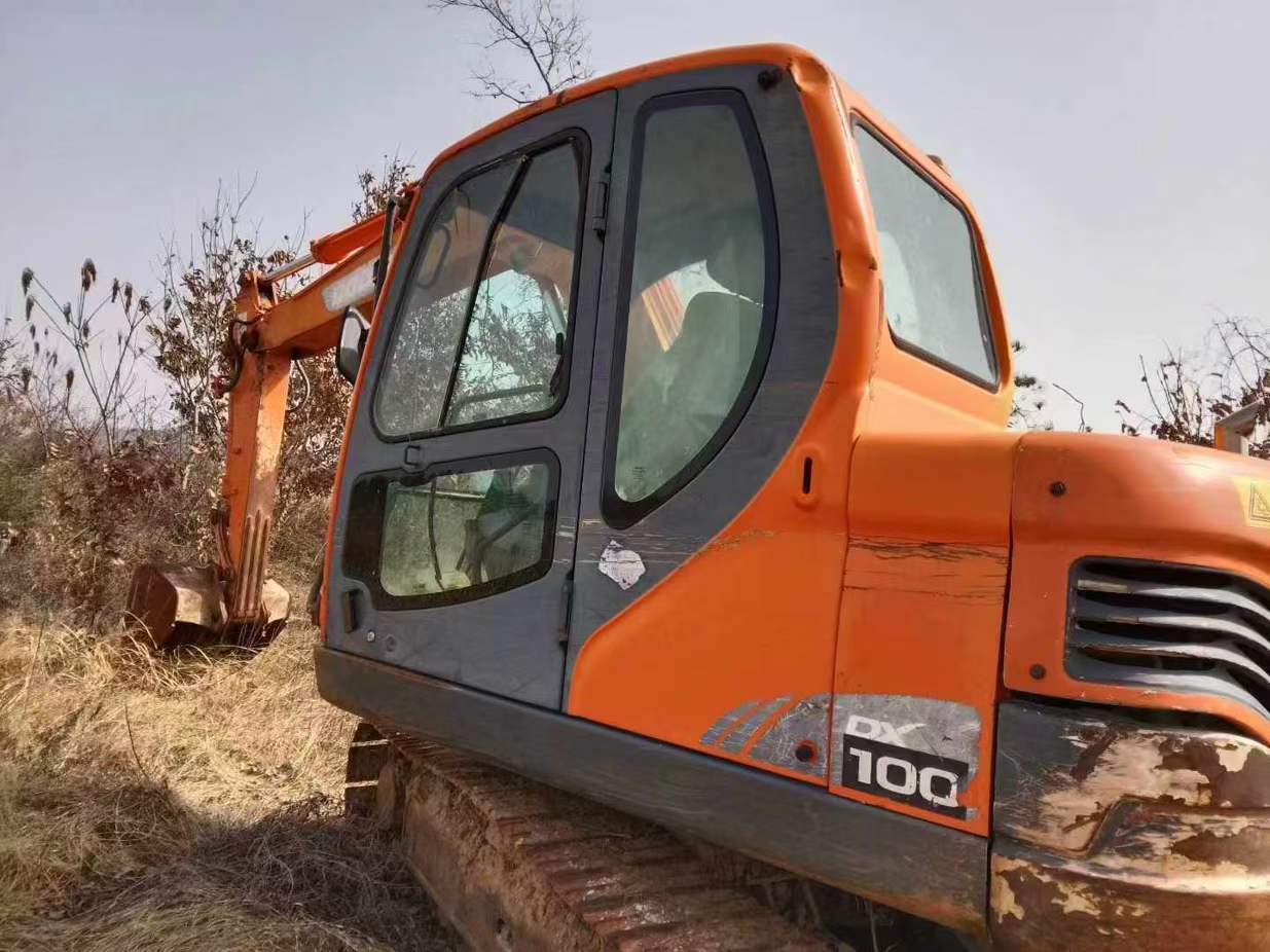 Buy Doosan DX80 Used Excavator