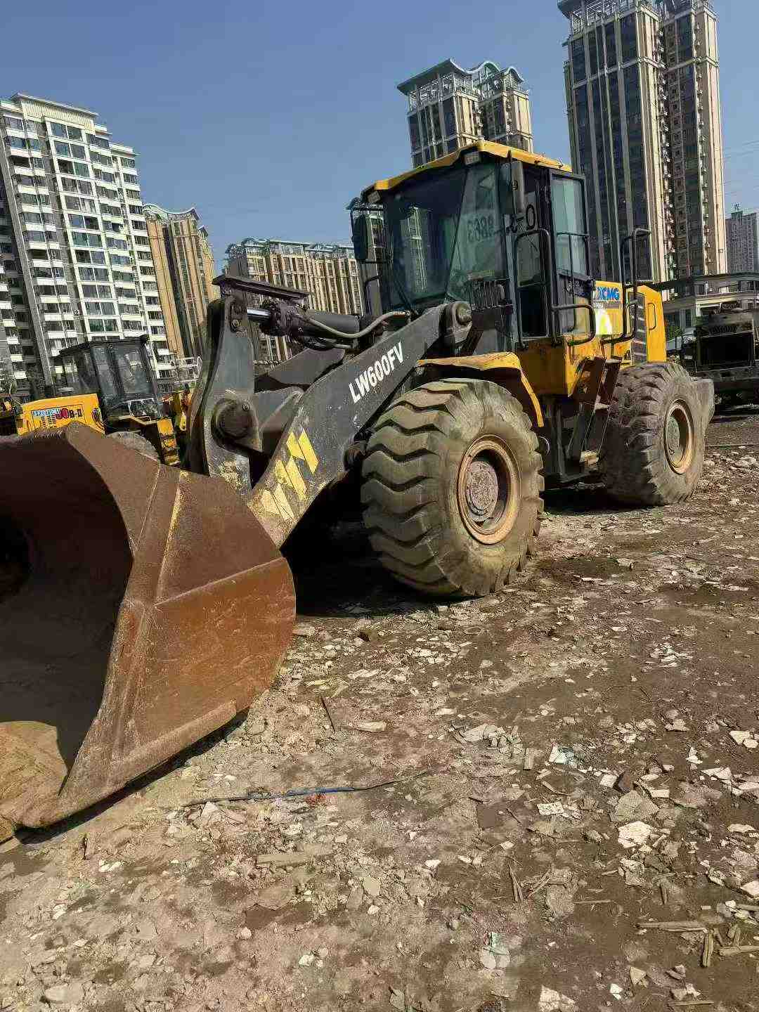 Used XCMG XE60 Loader 2017 Model / 5