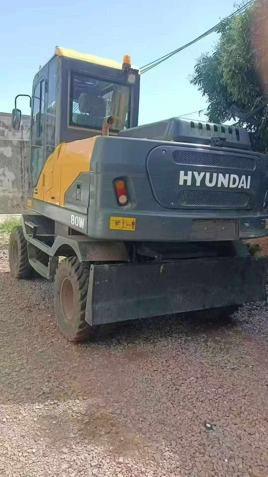 Buy Hyundai R80WM/WH Used Excavator