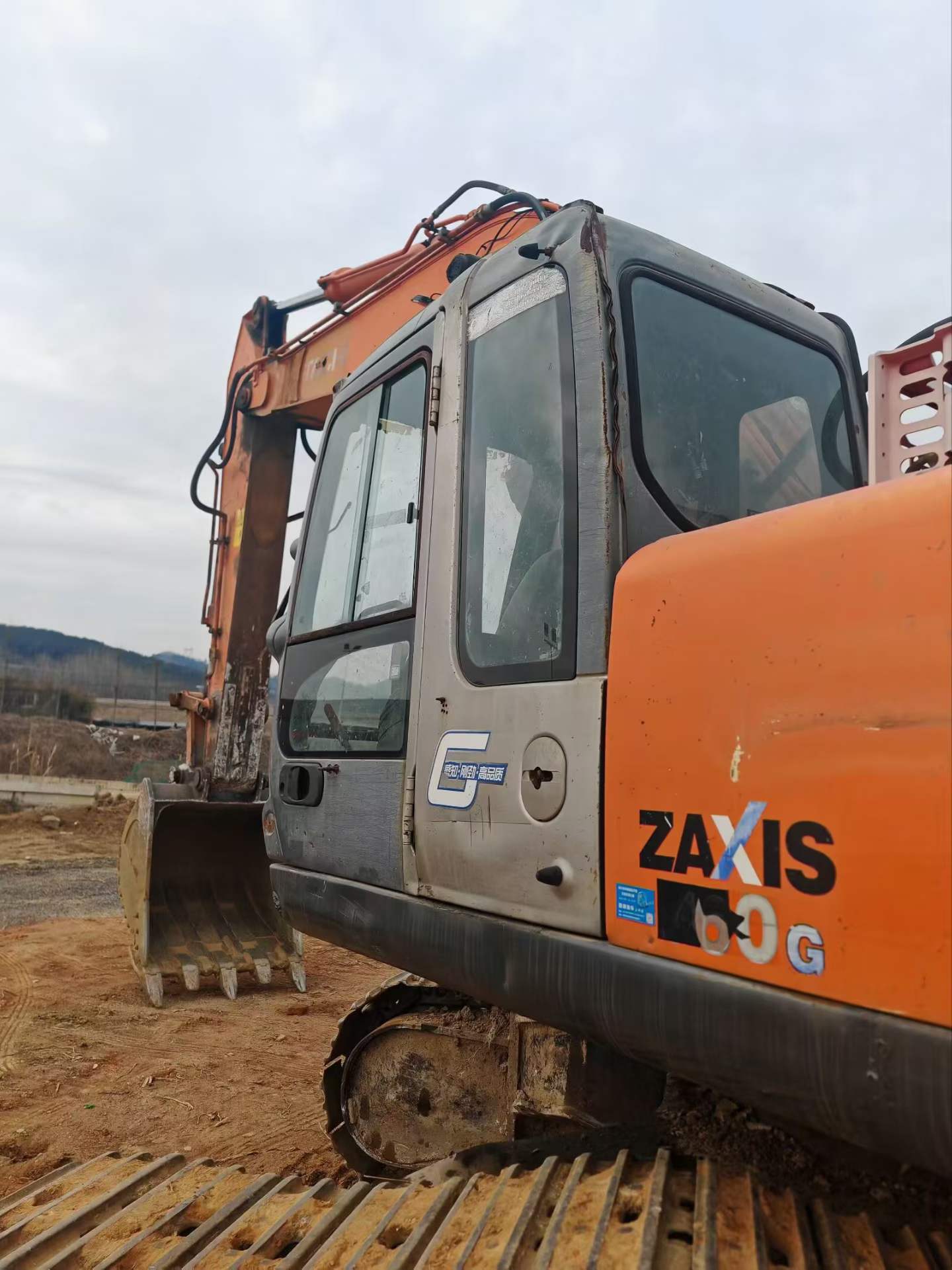 Buy Hitachi ZW330 Used Excavator